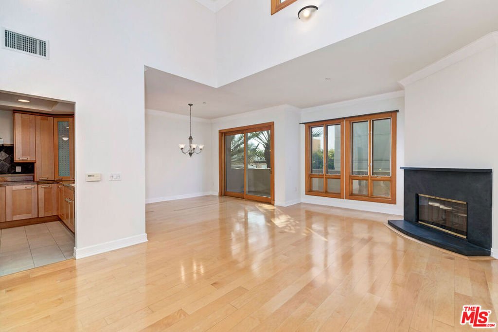 Condo in Beverly Hills, California, United States 3 - 18524494