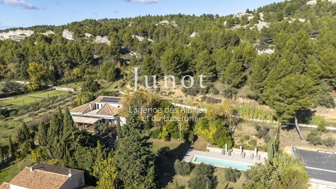 House in Maussane-les-Alpilles, Provence-Alpes-Côte d'Azur, France 4 - 13689068