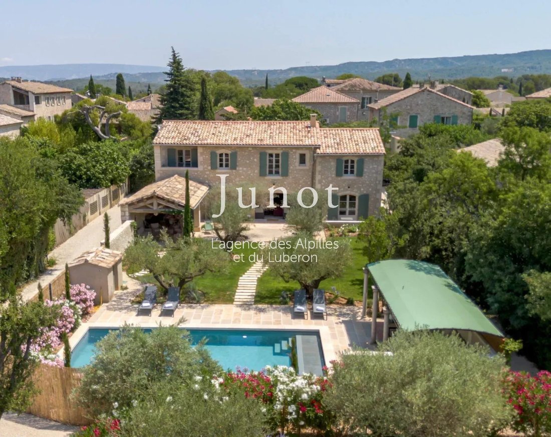 Country House in Eygalières, Provence-Alpes-Côte d'Azur, France 1 - 15775772