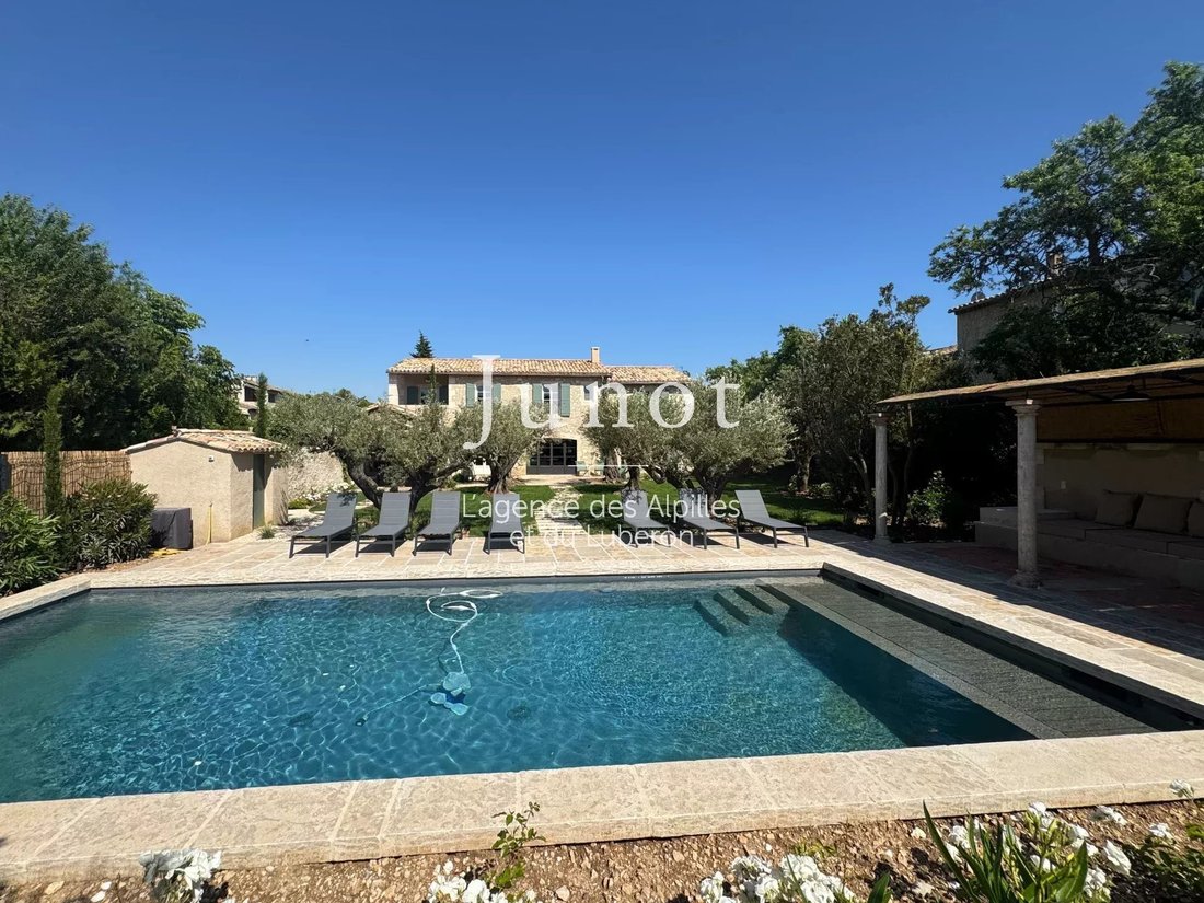 Country House in Eygalières, Provence-Alpes-Côte d'Azur, France 3 - 15775772