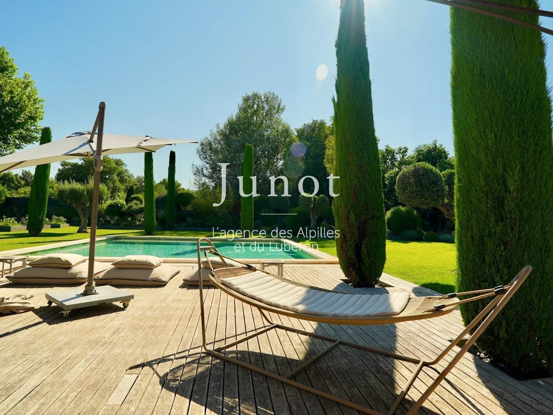 Country House in Eygalières, Provence-Alpes-Côte d'Azur, France 2 - 15927869