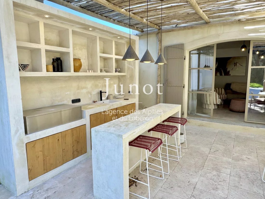 Villa in Saint-Rémy-de-Provence, Provence-Alpes-Côte d'Azur, France 3 - 15425405