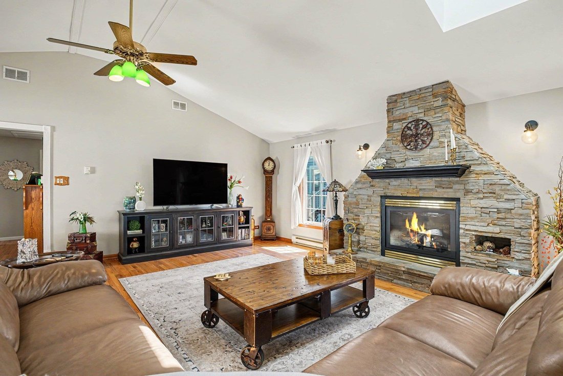 House in Vandalia, Michigan, United States 3 - 18524630