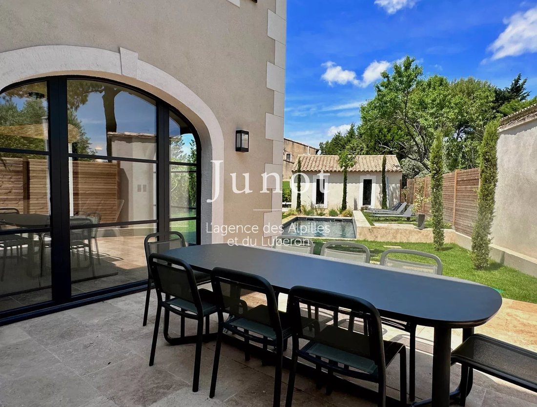 Villa in Eygalières, Provence-Alpes-Côte d'Azur, France 4 - 15936414
