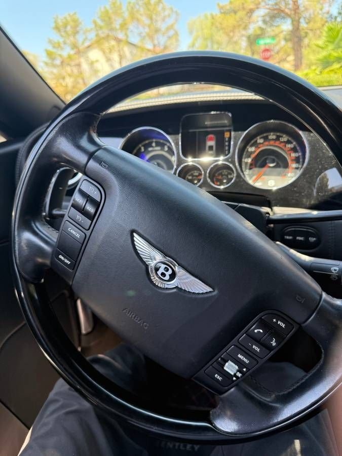 Cabriolet in Glendale, United States 5 - 18524511