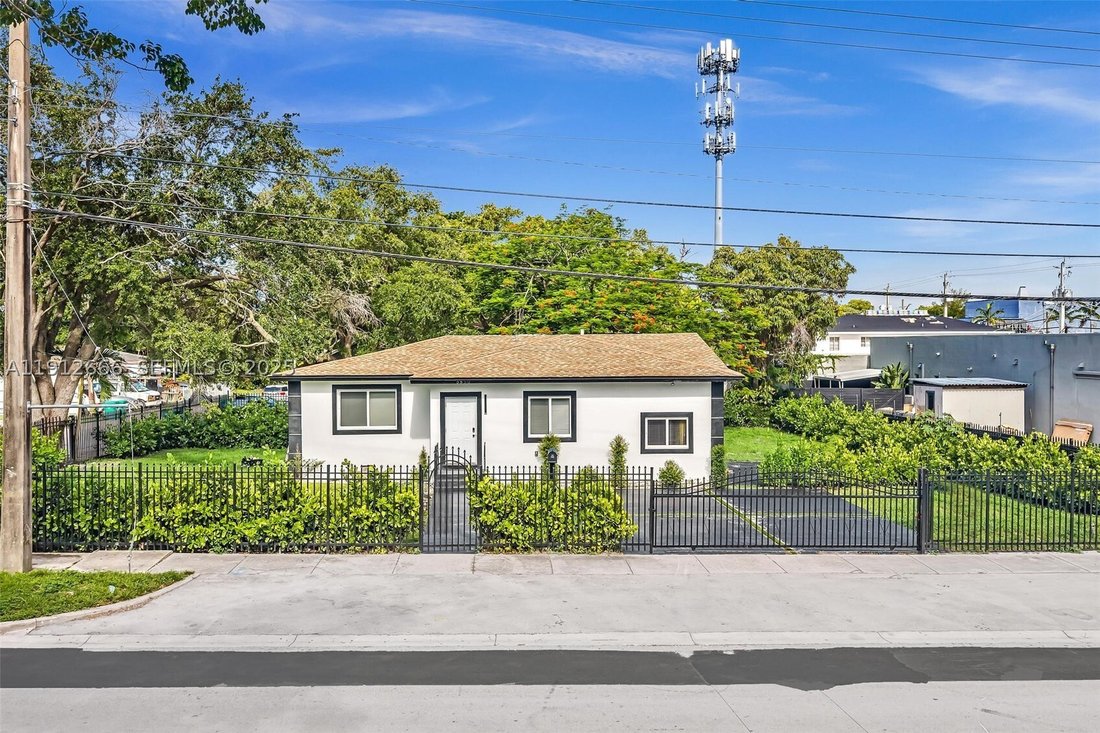 House in Miami, Florida, United States 1 - 16640498