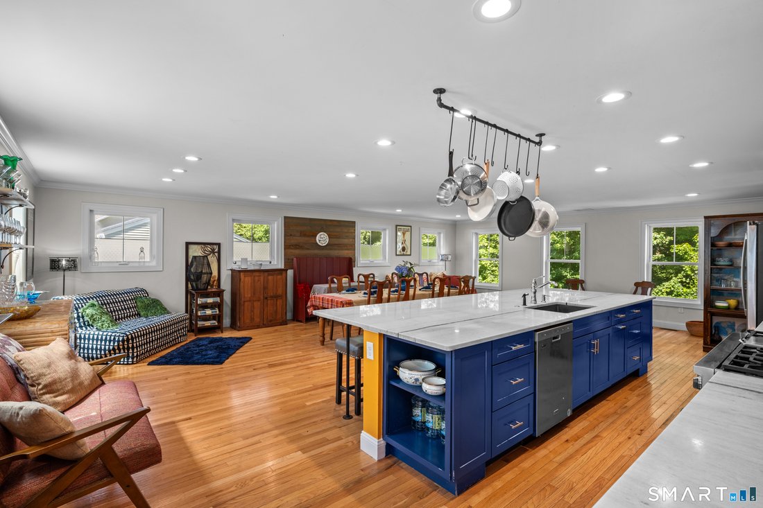 House in East Lyme, Connecticut, United States 5 - 18523805