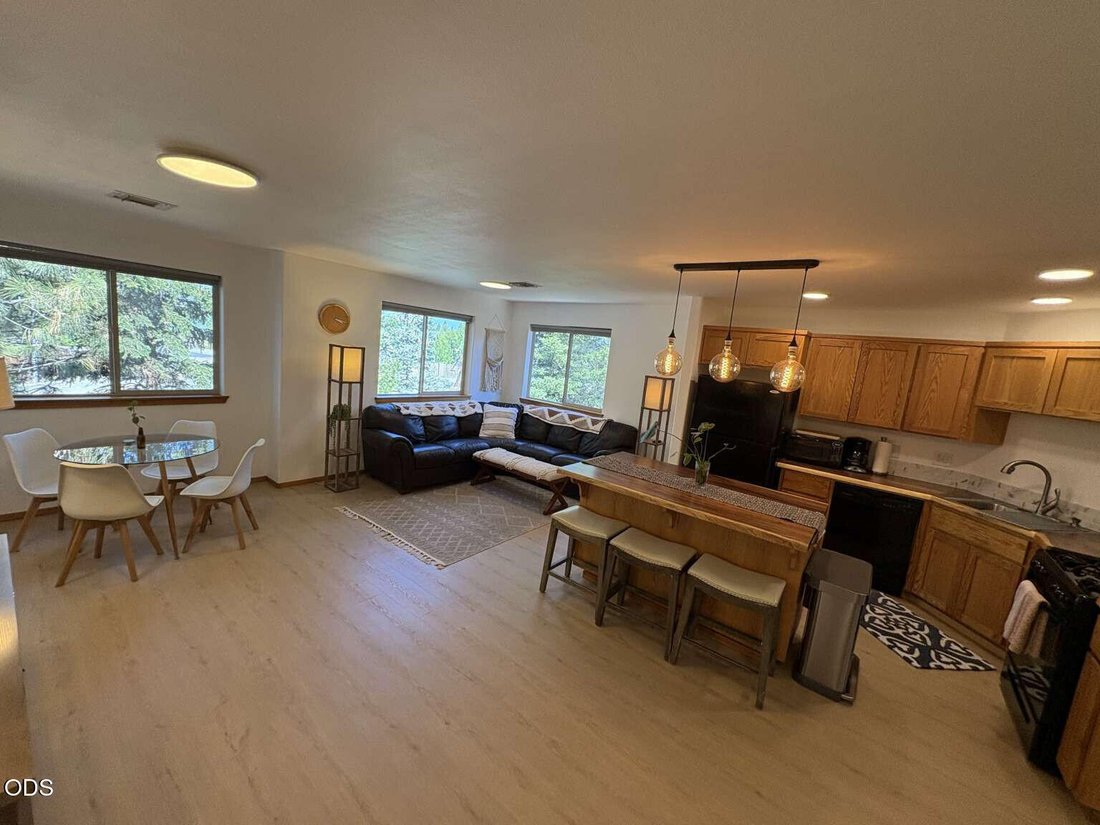 Apartment in Bend, Oregon, United States 3 - 18523780