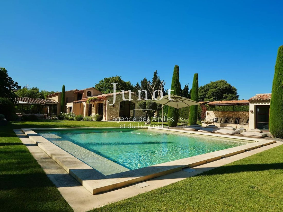 Country House in Eygalières, Provence-Alpes-Côte d'Azur, France 1 - 15927869