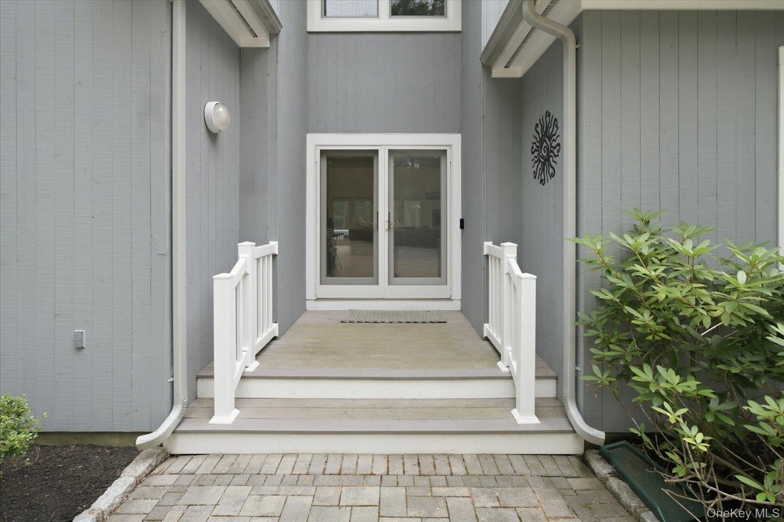 House in Westhampton, New York, United States 3 - 18458669
