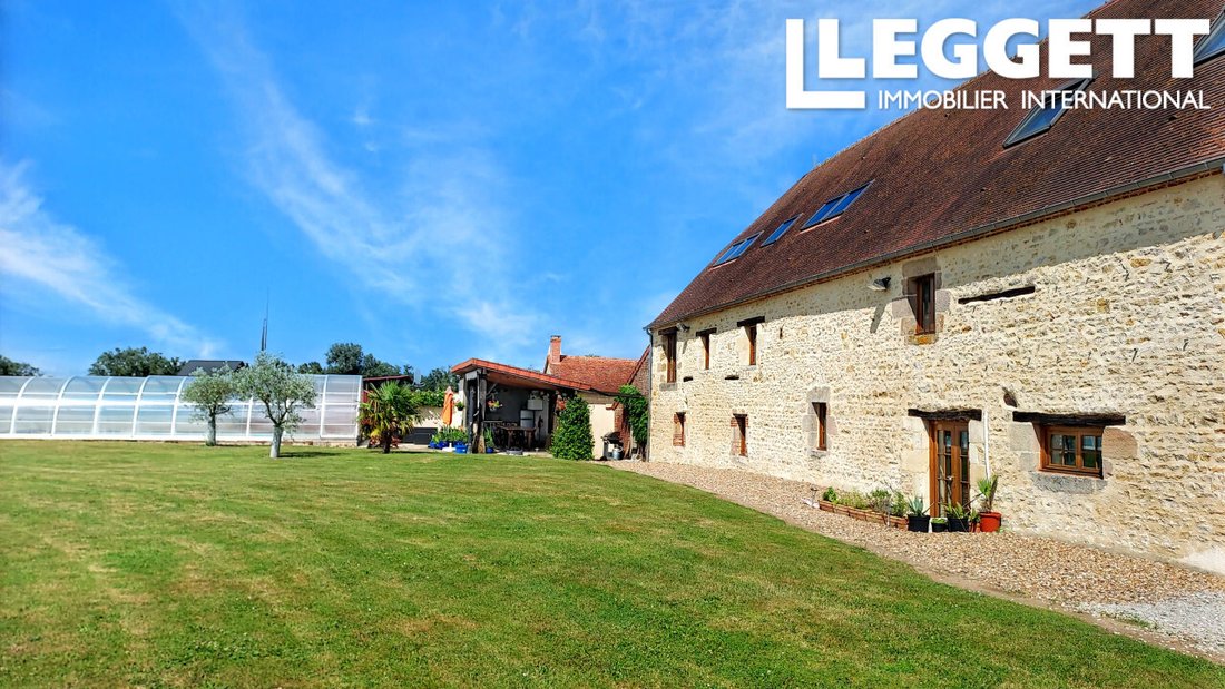 House in Lurcy-Levis, Auvergne-Rhône-Alpes, France 1 - 18524538