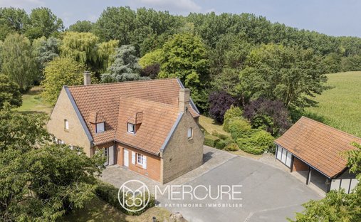 Townhouse in Coudekerque-Village, Teteghem-Coudekerque-Village, France 1