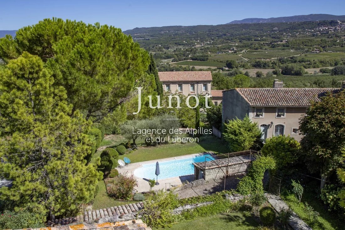 House in Lacoste, Provence-Alpes-Côte d'Azur, France 3 - 16263803