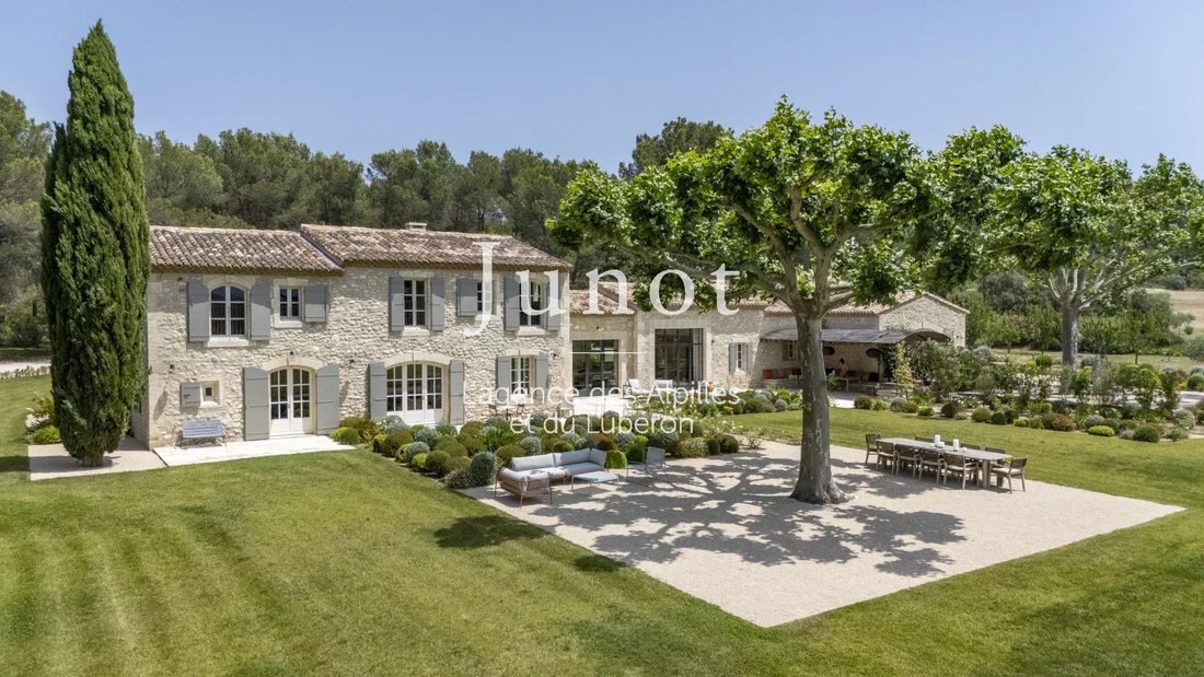 Country House in Eygalières, Provence-Alpes-Côte d'Azur, France 1 - 15797005