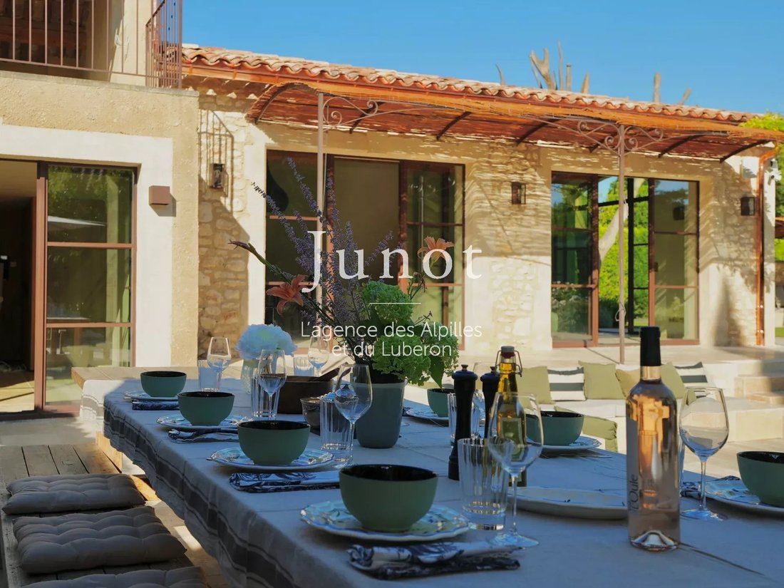Country House in Eygalières, Provence-Alpes-Côte d'Azur, France 5 - 15927869