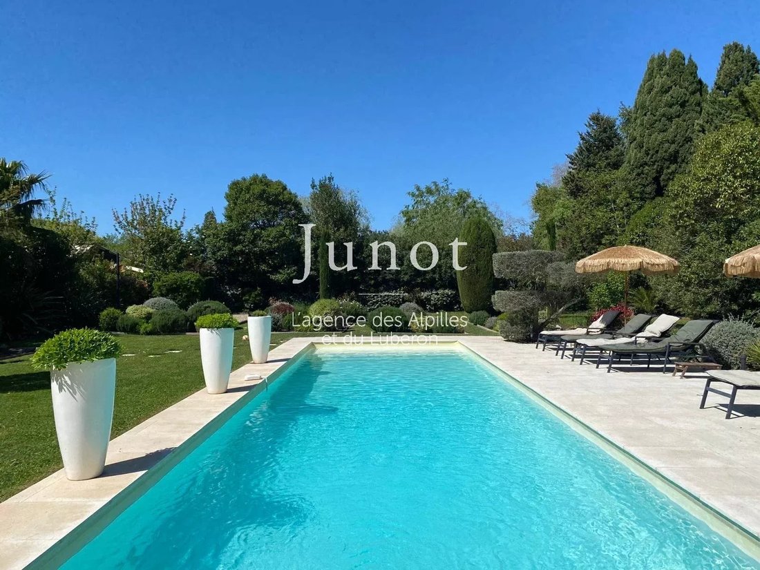 Country House in Saint-Rémy-de-Provence, Provence-Alpes-Côte d'Azur, France 2 - 15301720