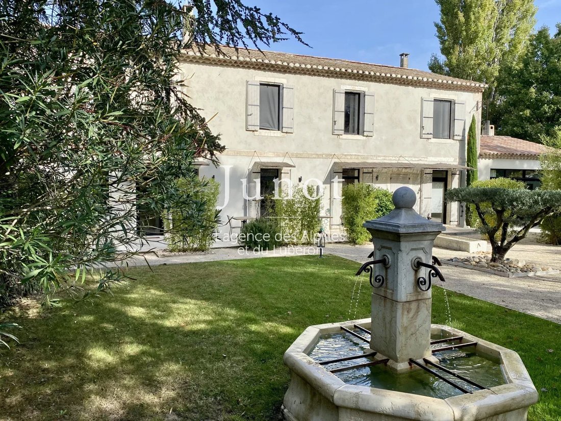 Country House in Saint-Rémy-de-Provence, Provence-Alpes-Côte d'Azur, France 1 - 15301720