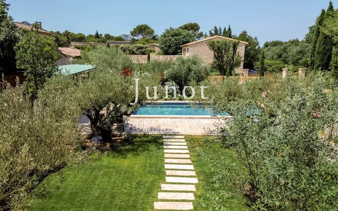 Country House in Eygalières, Provence-Alpes-Côte d'Azur, France 2 - 15775772