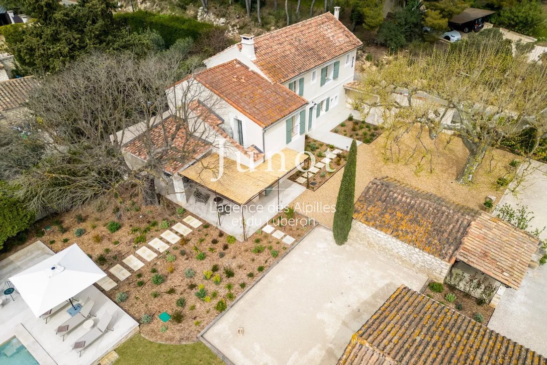 Country House in Paradou, Provence-Alpes-Côte d'Azur, France 5 - 15573981