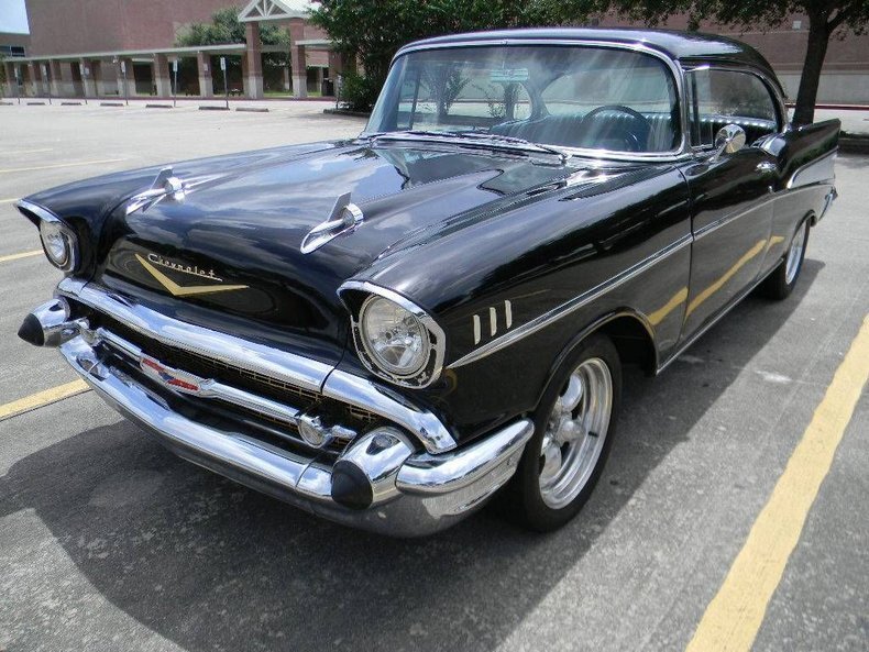 Coupe in Glendale, United States 2 - 18524510