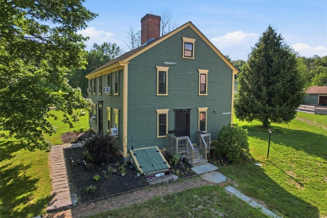 House in Cranston, Rhode Island, United States 4 - 18524088