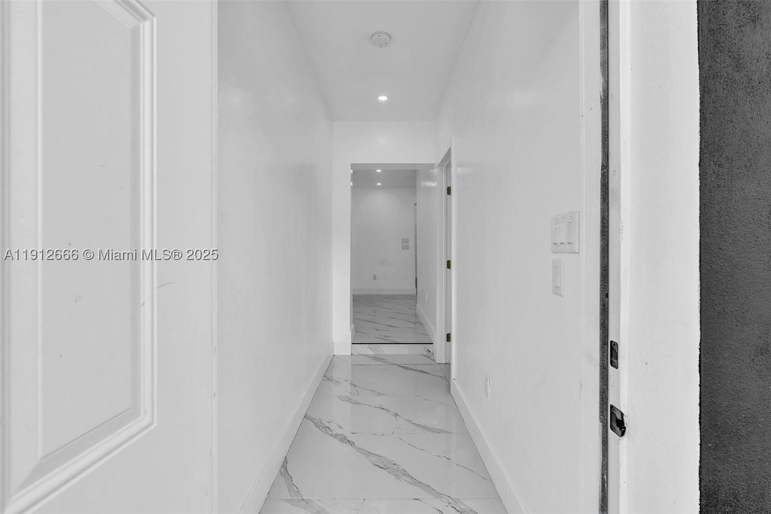 House in Miami, Florida, United States 4 - 16640498