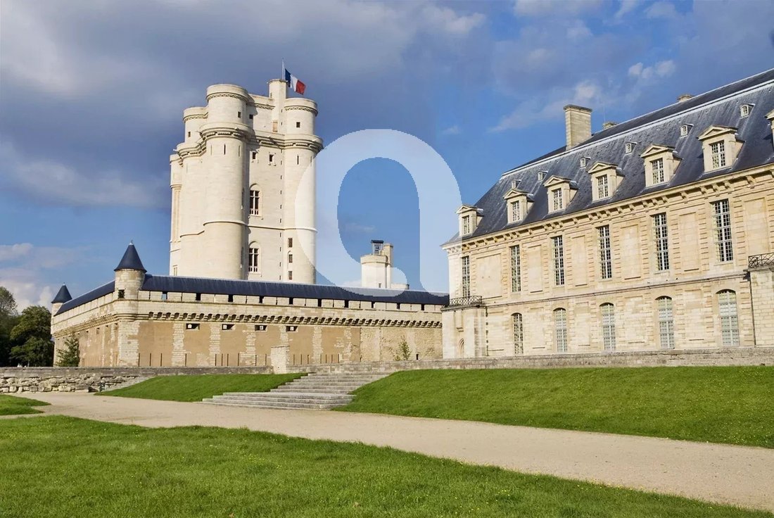 Apartment in Batignolles-Cardinet, Paris 17e Arrondissement, Paris 5 - 17134273