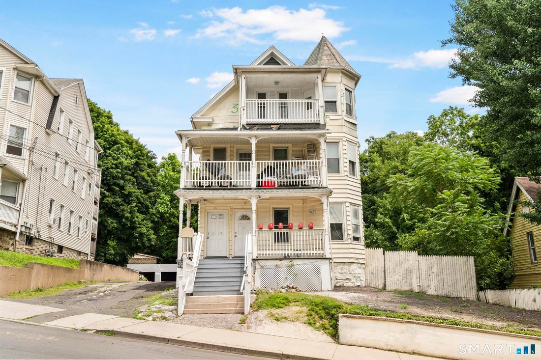 Waterbury, Connecticut, United States 1 - 18523771