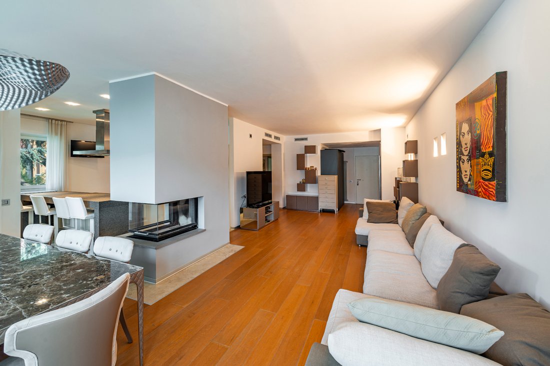Apartment in Campione D'Italia, Switzerland 5 - 18524465