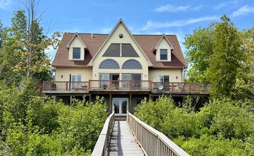 House in Manistique, Michigan, United States 1