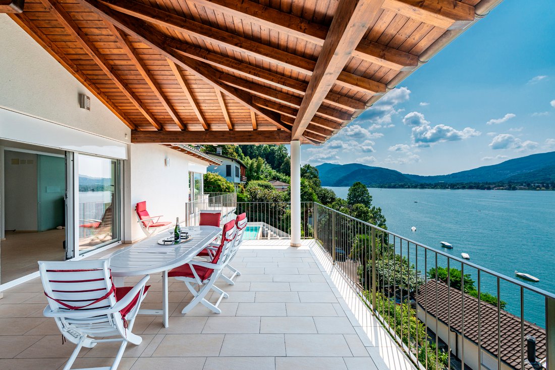Villa in Collina d'Oro, Ticino, Switzerland 1 - 18524402