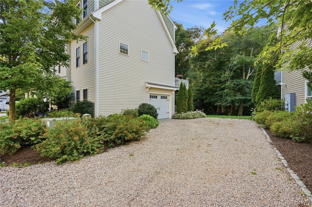 Condo in Narragansett, Rhode Island, United States 2 - 18523946