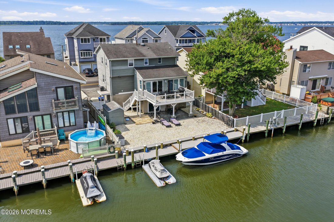 House in Toms River, New Jersey, United States 1 - 18523929