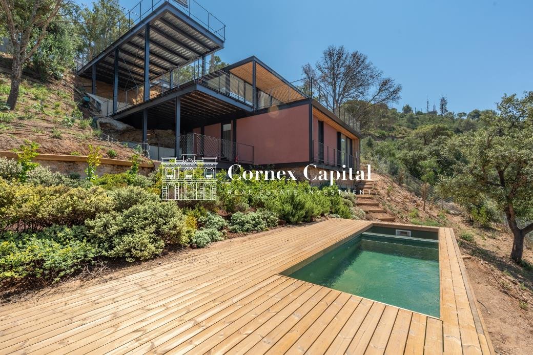 Chalet in Begur, Catalonia, Spain 1 - 18524062