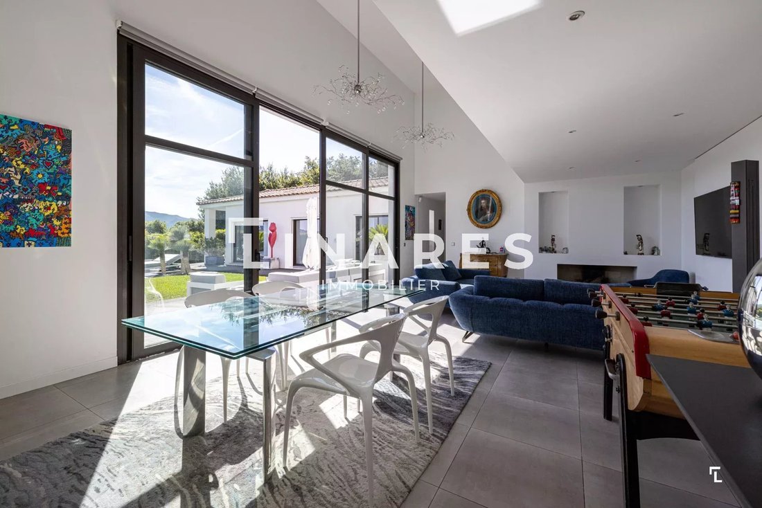 Villa in Les Accates, Marseille, Provence-Alpes-Côte d'Azur 3 - 18477403