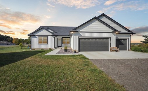 House in Charlotte, Michigan, United States 1