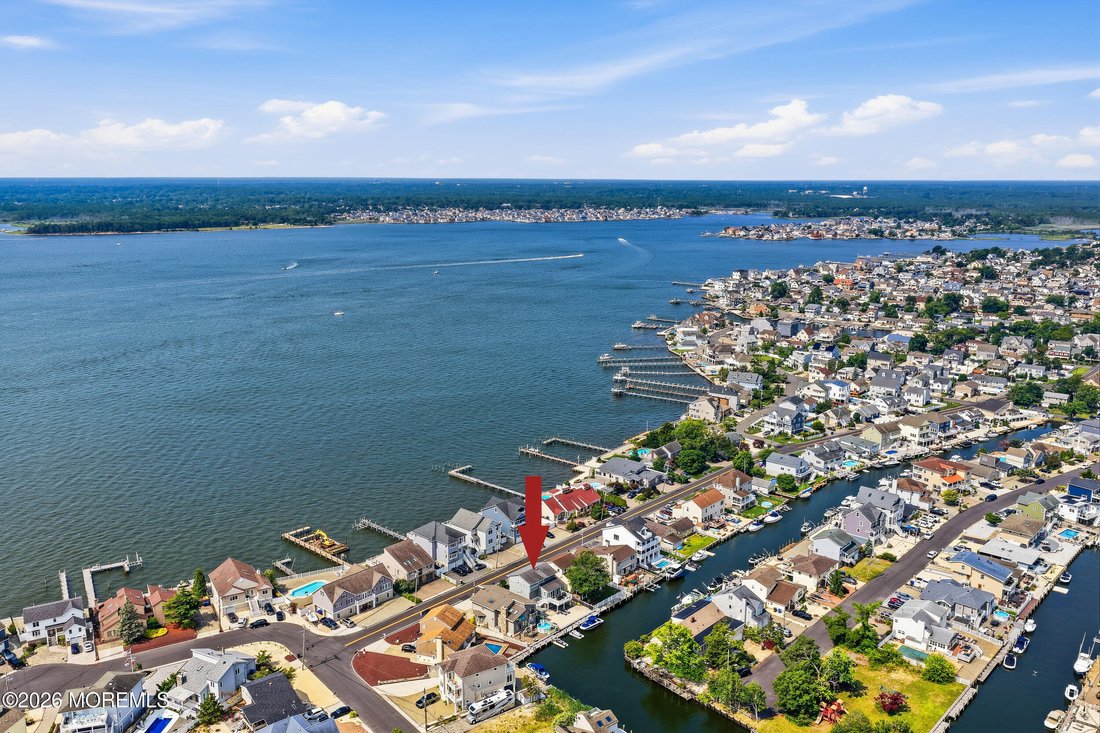House in Toms River, New Jersey, United States 2 - 18523929
