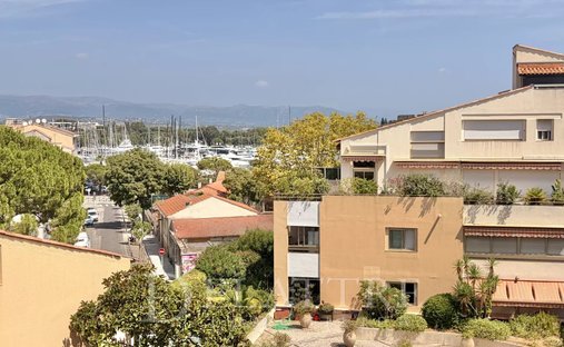Appartamento a Vieille Ville, Antibes, Francia 1