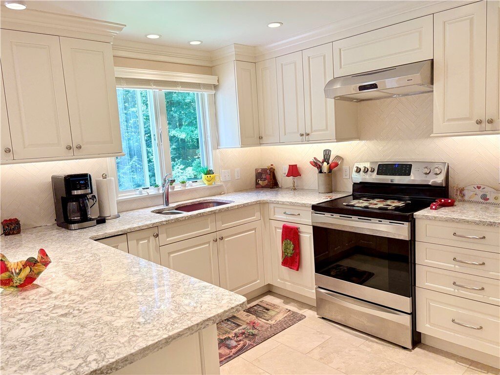 House in Richmond, Rhode Island, United States 5 - 18523935