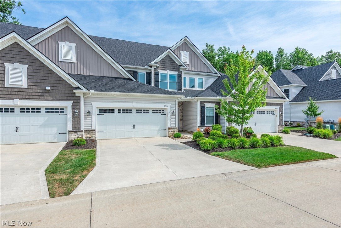 Condo in Avon Lake, Ohio, United States 2 - 18524566