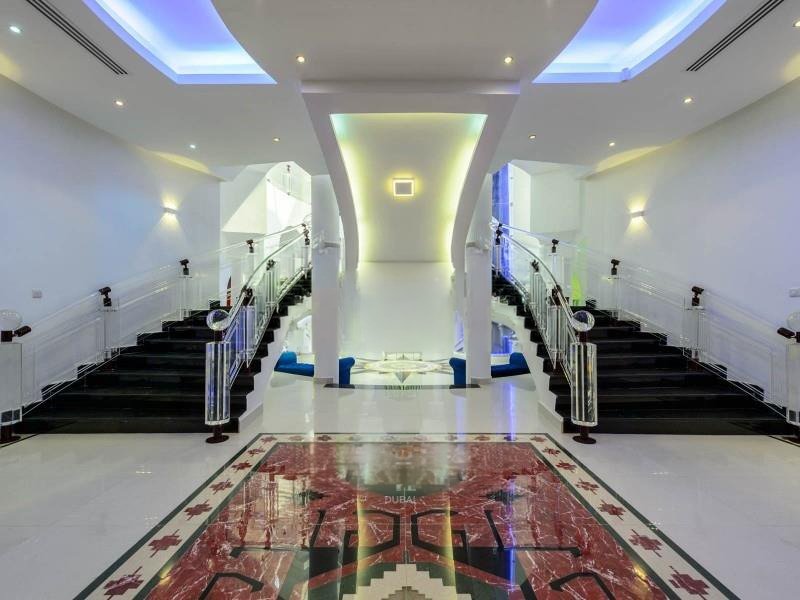 Villa in Emirates Hills, Dubai, United Arab Emirates 2 - 18474008