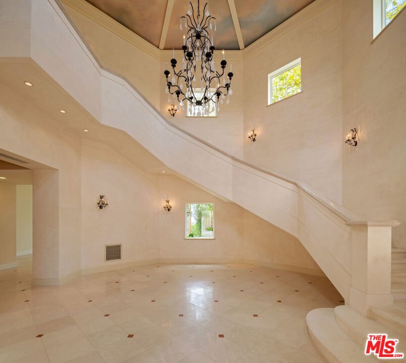 House in Beverly Hills, California, United States 5 - 18524408