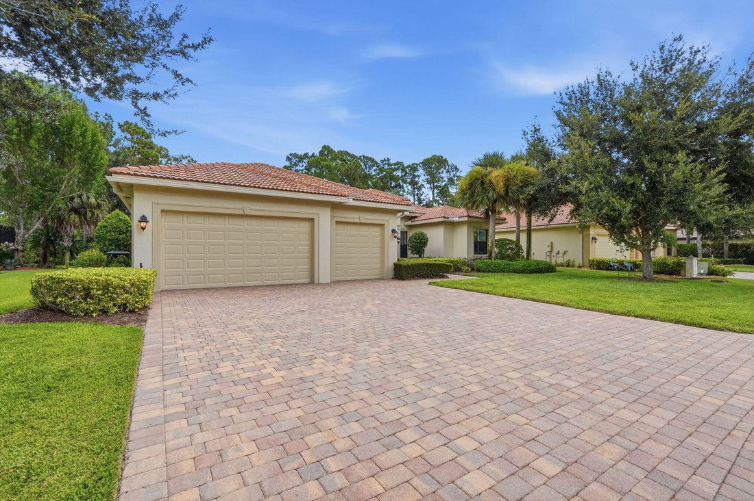 House in Stuart, Florida, United States 3 - 18524654