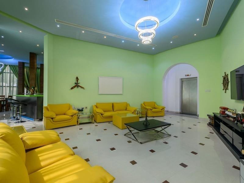 Villa in Emirates Hills, Dubai, United Arab Emirates 5 - 18474008
