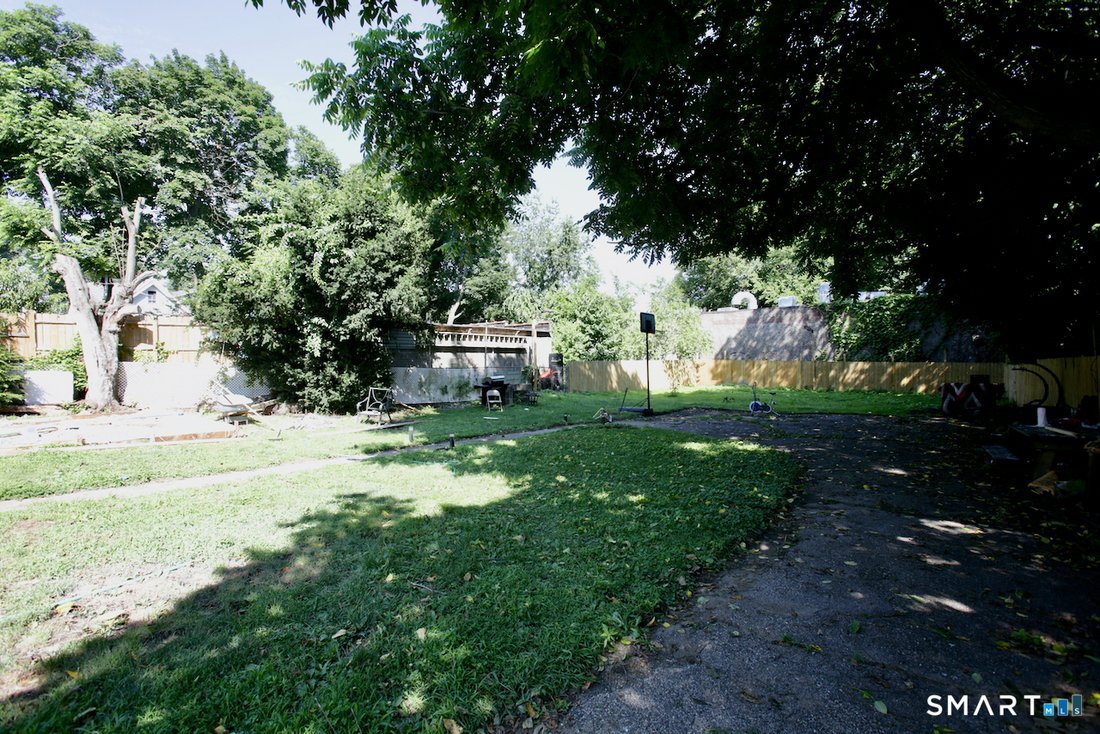 Bridgeport, Connecticut, United States 4 - 18523829