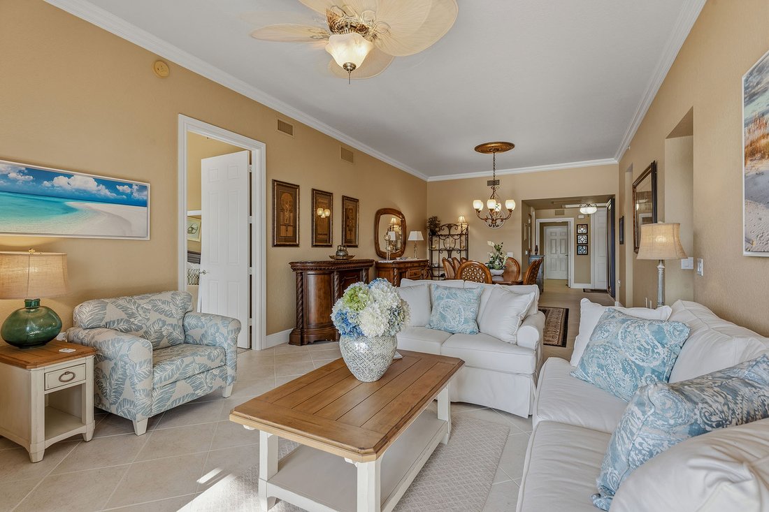 Condo in Naples, Florida, United States 4 - 18524553