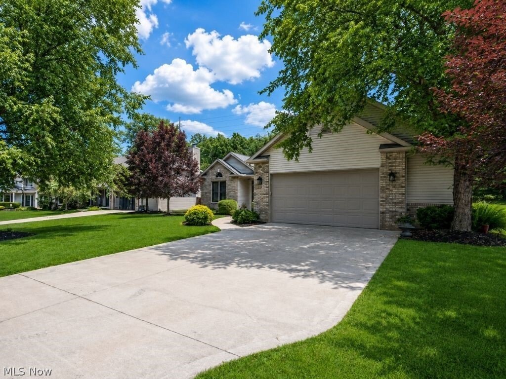 House in Strongsville, Ohio, United States 5 - 18395424