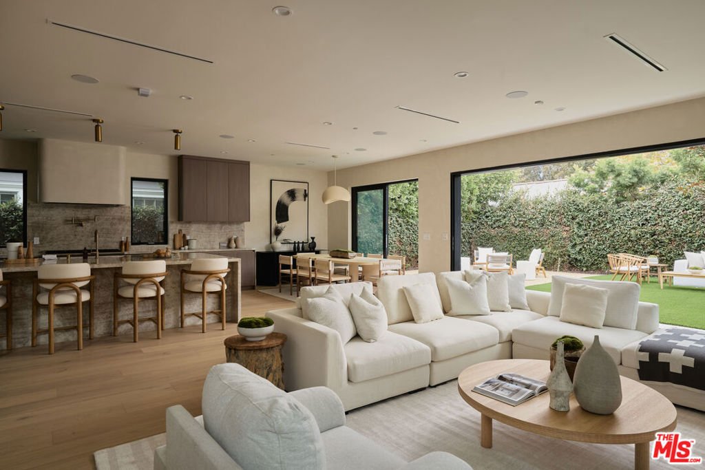 House in Los Angeles, California, United States 4 - 18524482