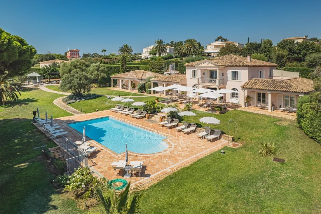 Villa in Grimaud, Provence-Alpes-Côte d'Azur, France 5 - 16485607