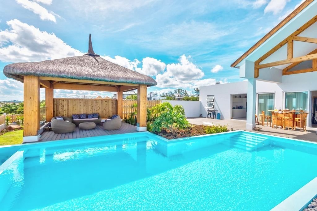 Villa in Albion, Rivière Noire District, Mauritius 1 - 18524944